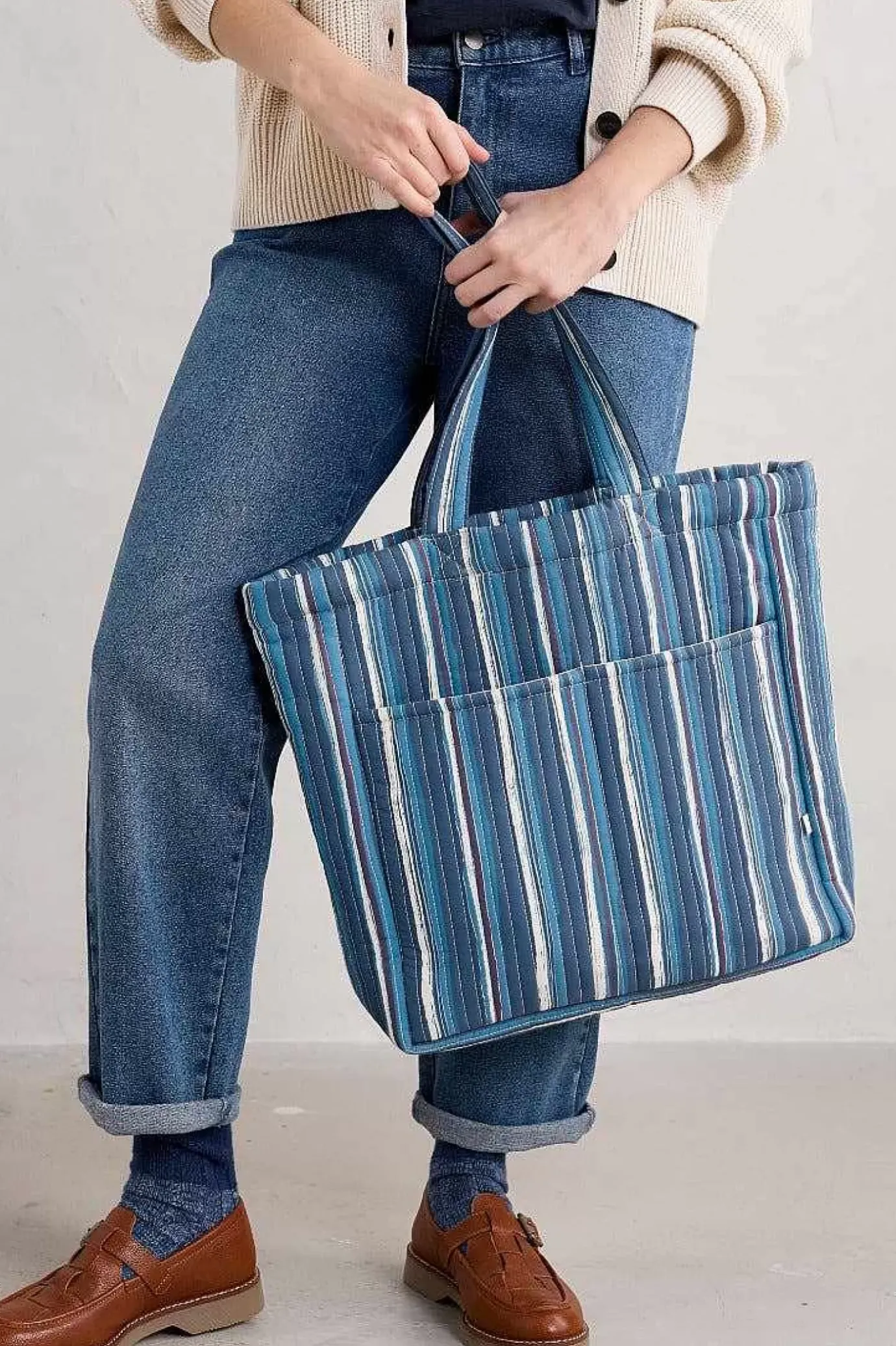 Seasalt Cornwall Singing Water Quilted Tote Bag<Women Bags