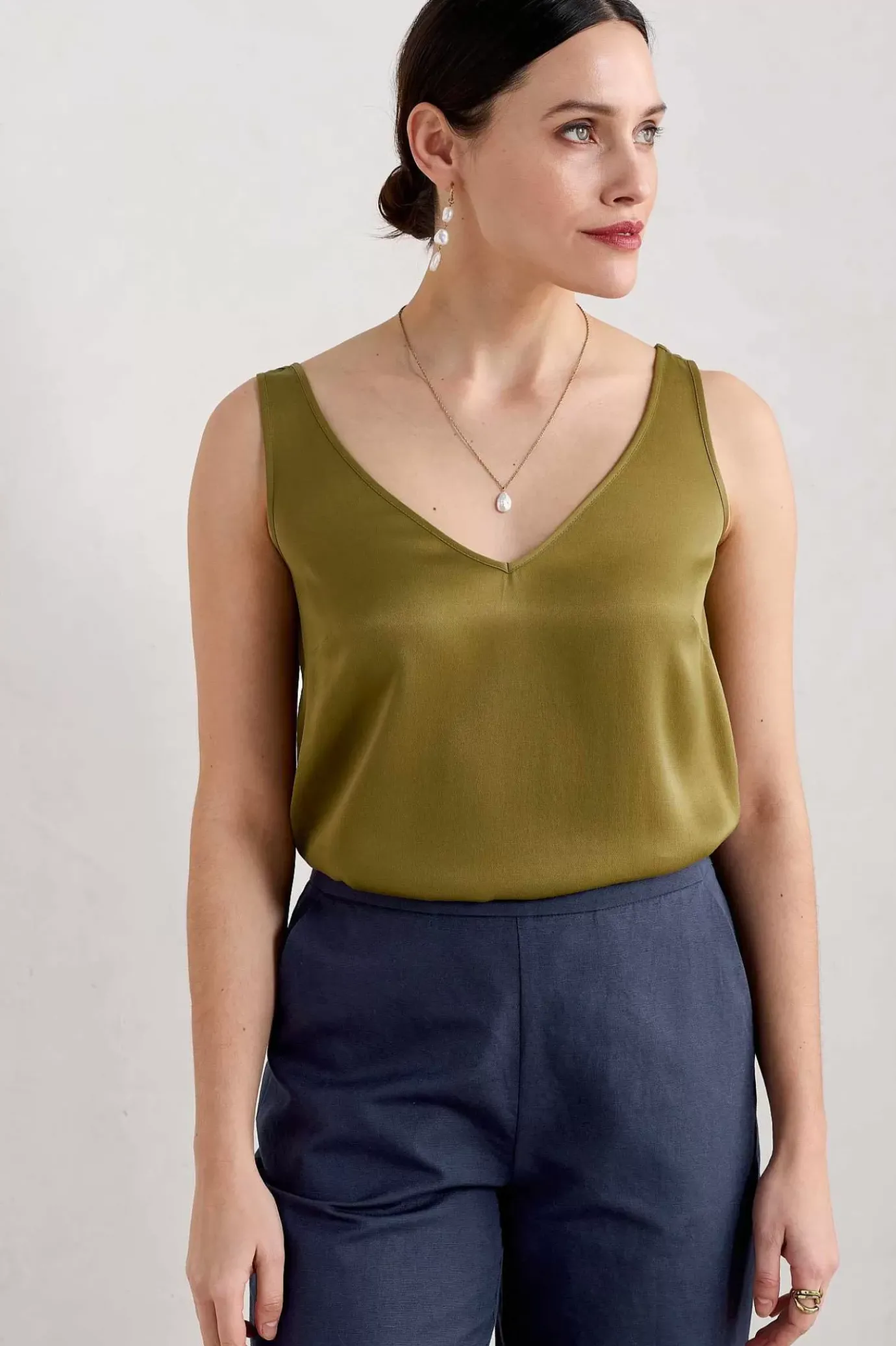 Seasalt Cornwall Wilder V-Neck Satin Vest<Women Tops
